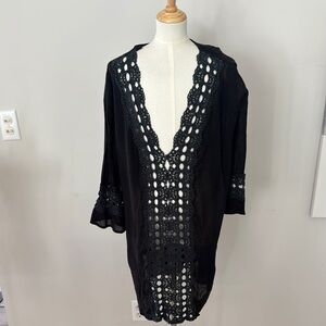 🛑CLEARANCE 🛑 Black Crochet Cover-Up
